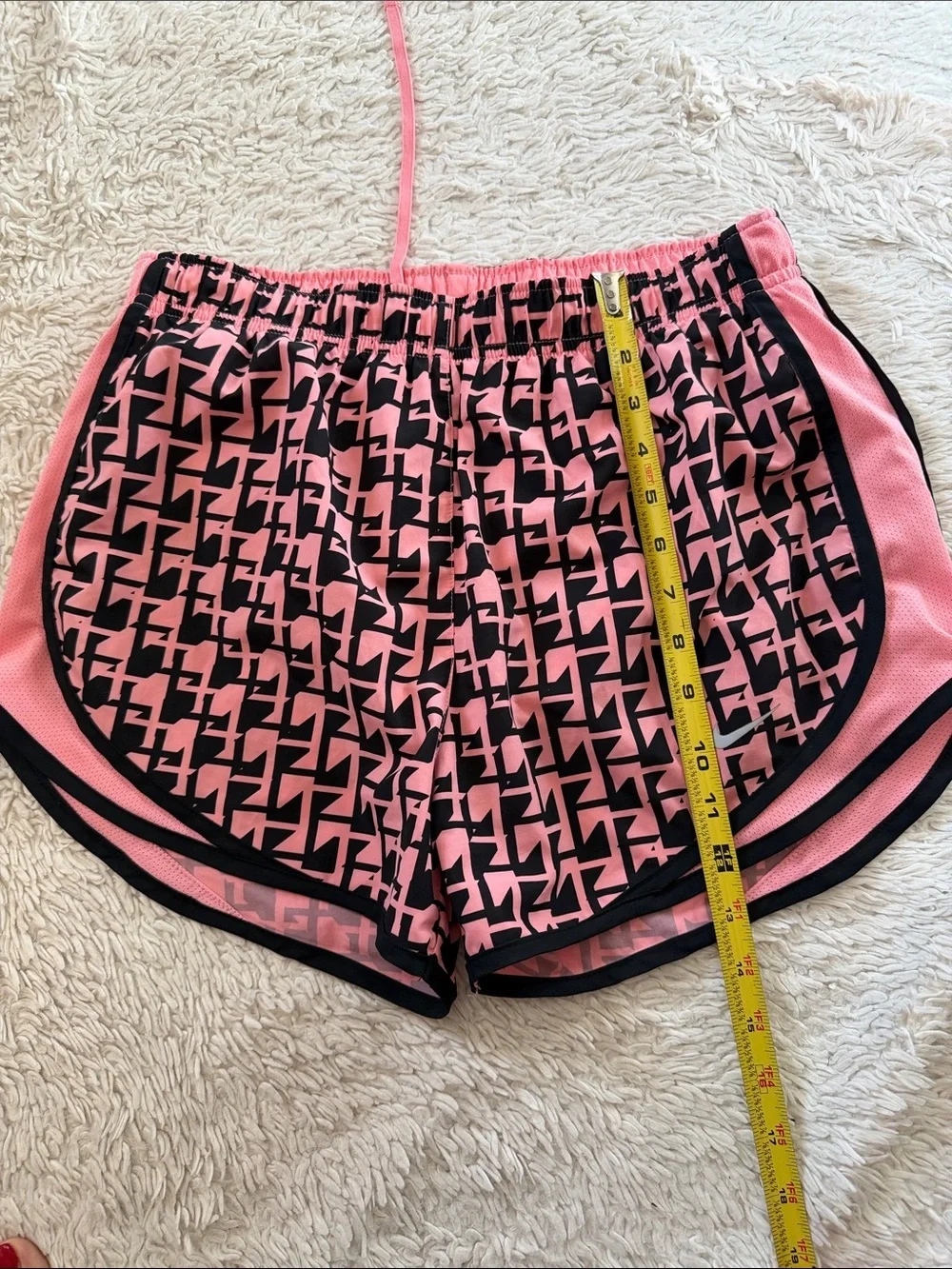 Nike dri fit short pants size M